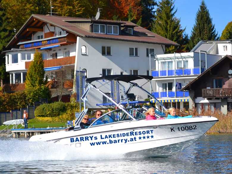 Hotel Barry Memle Lake Side Resort