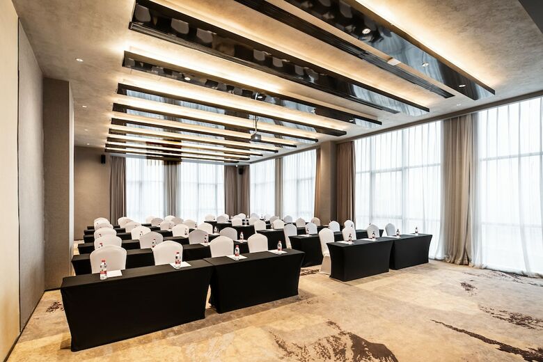 Pentahotel Chengdu Convention Centre
