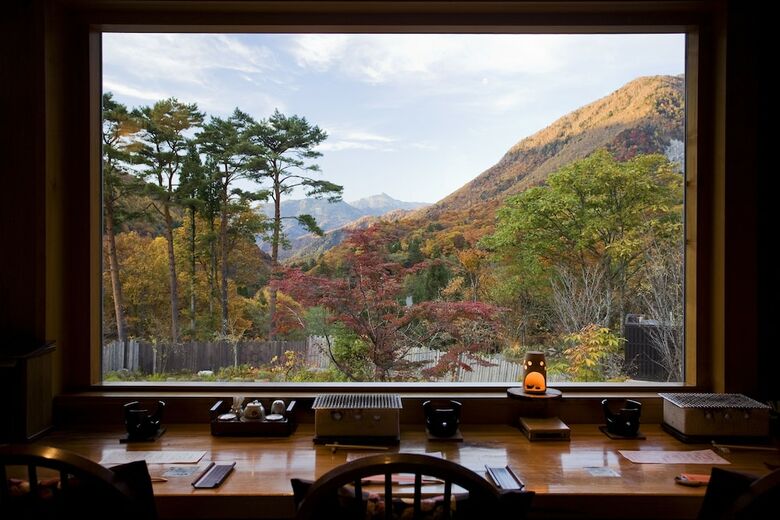Hotel Takumi No Yado Miyama Ouan