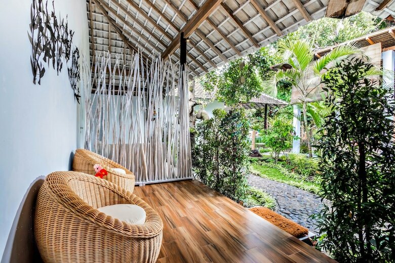 Hotel Canvas Escape Resort