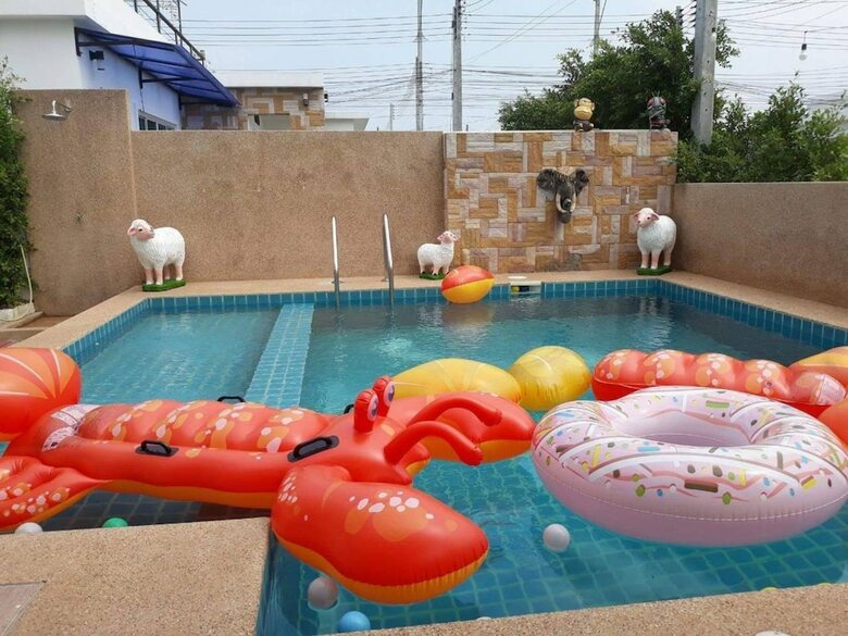 Sukanda Pool Villa Huahin