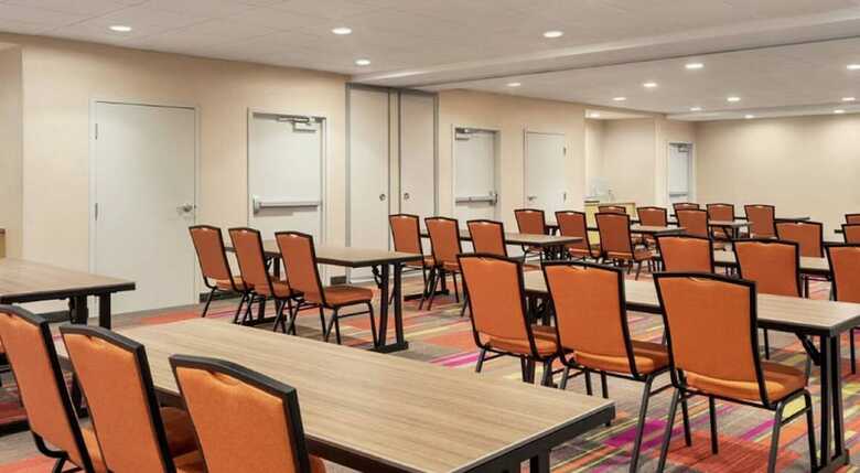 Hotel Home2 Suites By Hilton Woodbridge Potomac Mills