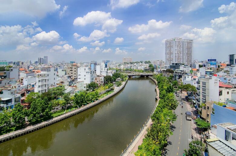 Place In Saigon Apartment