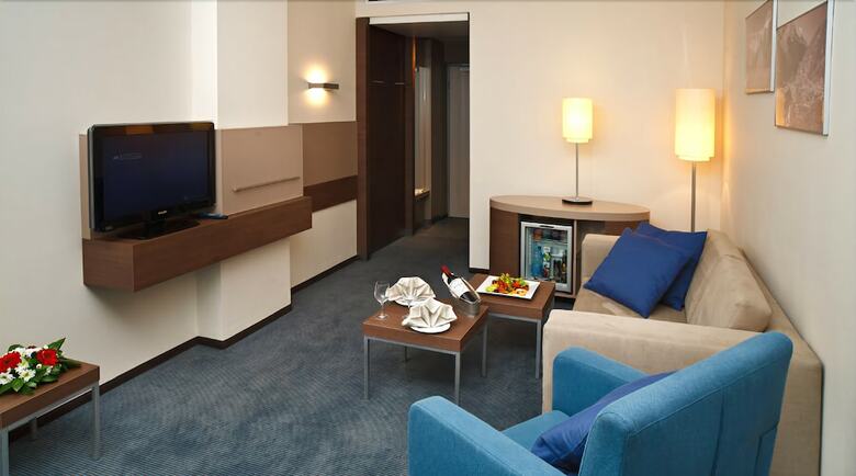 Hotel Ramada By Wyndham Yekaterinburg