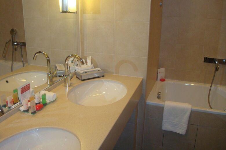 Hotel Ramada By Wyndham Yekaterinburg