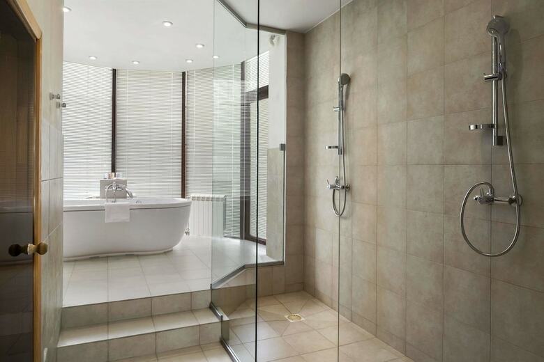 Hotel Ramada By Wyndham Yekaterinburg