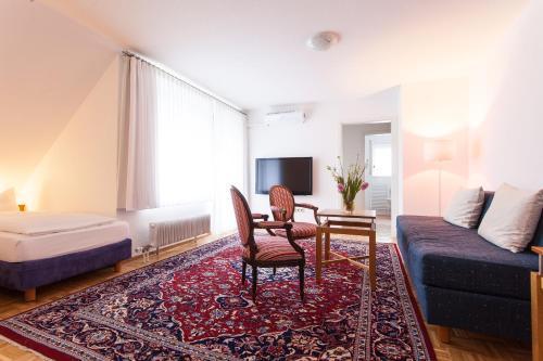 Hostal Hotel Garni Schacherer