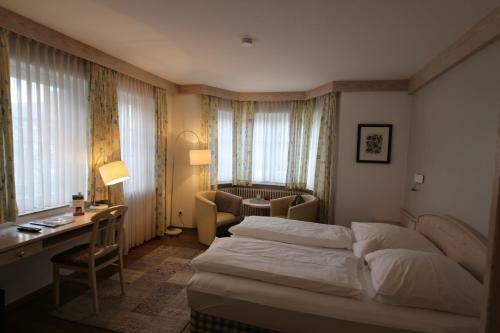 Hotel-restaurant & Metzgerei R��le