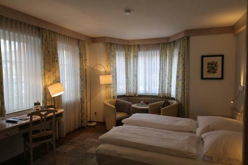 Hotel-restaurant & Metzgerei R��le