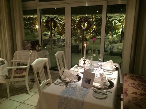 Hotel-restaurant & Metzgerei R��le