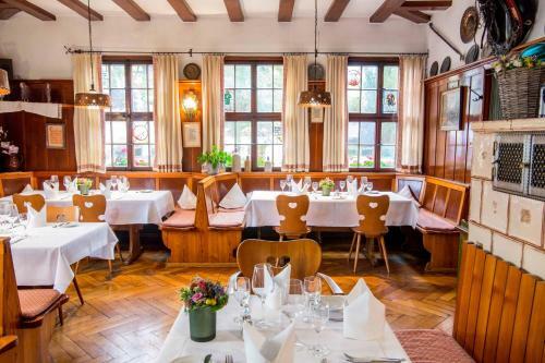 Hotel-restaurant & Metzgerei R��le