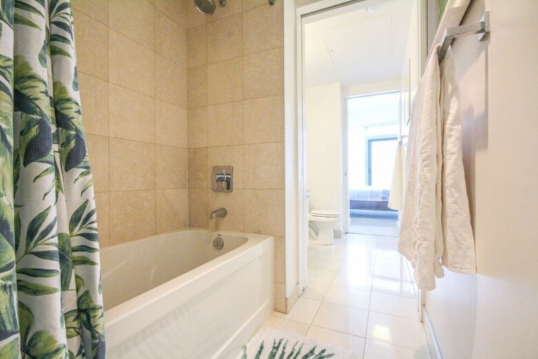 Sarkar Suites - Entertainment District