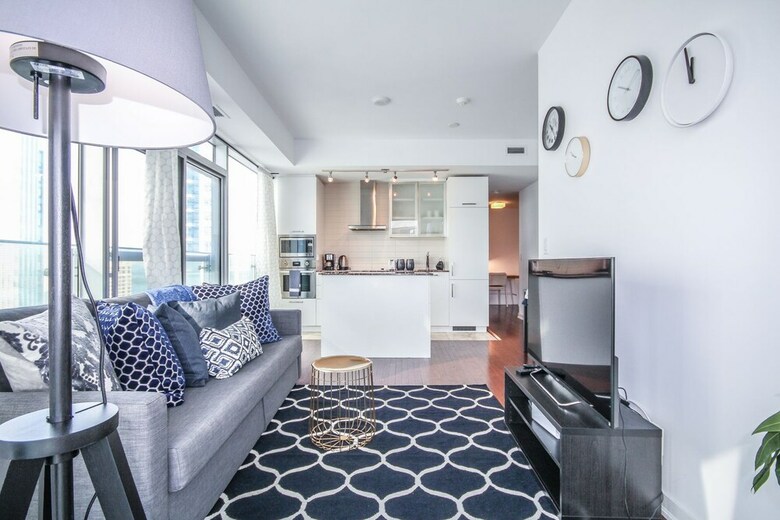 Sarkar Suites - Entertainment District