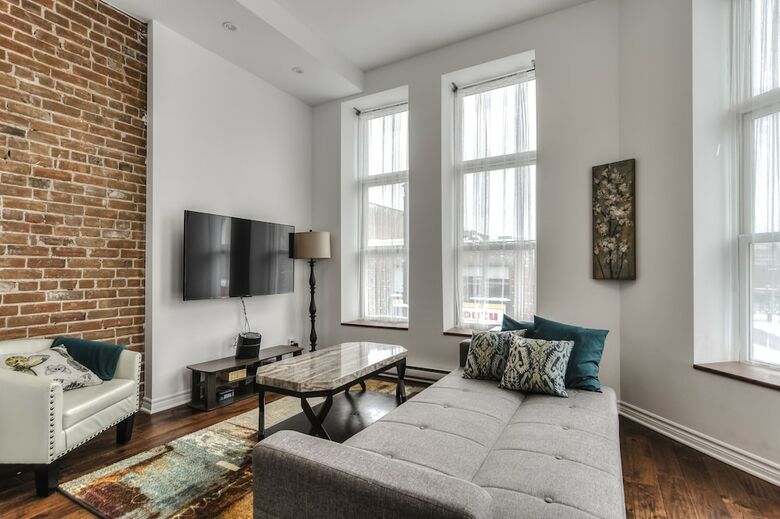 St Laurent Apartments