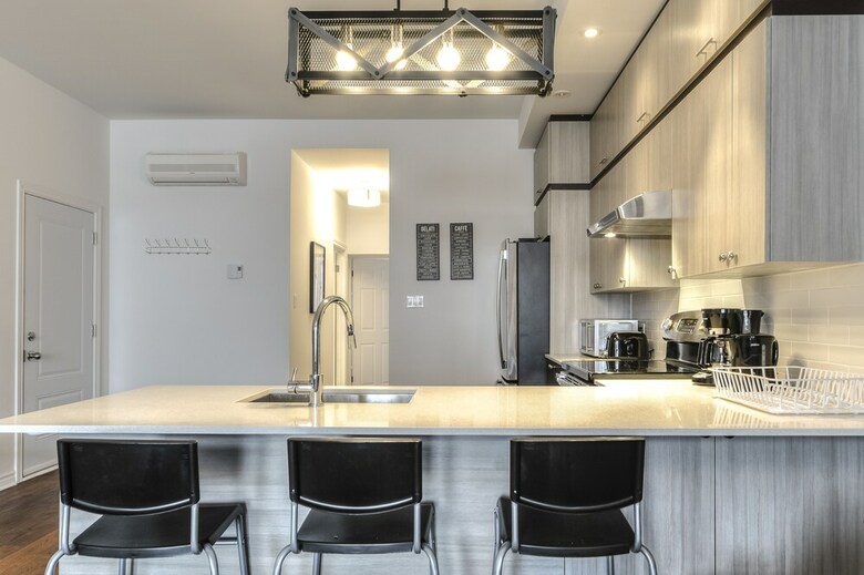 St Laurent Apartments