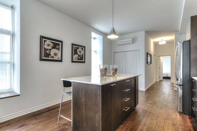 St Laurent Apartments