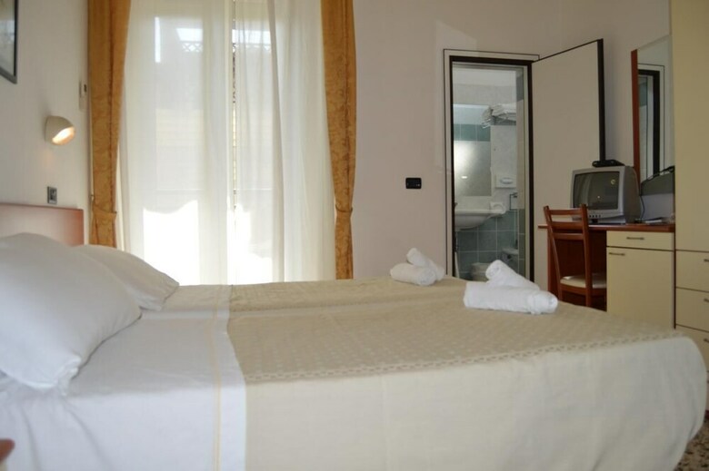 Hotel Dear