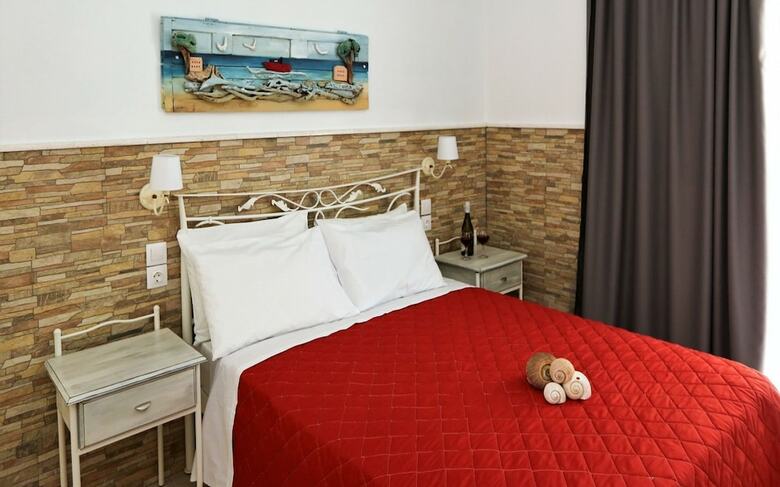 Kastro Hotel