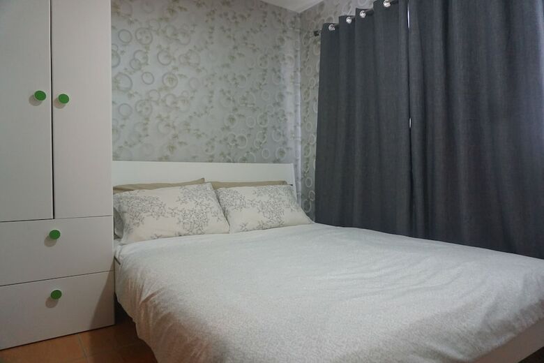 1 Bedroom Deluxe Condo At Apartelle D' Oasis