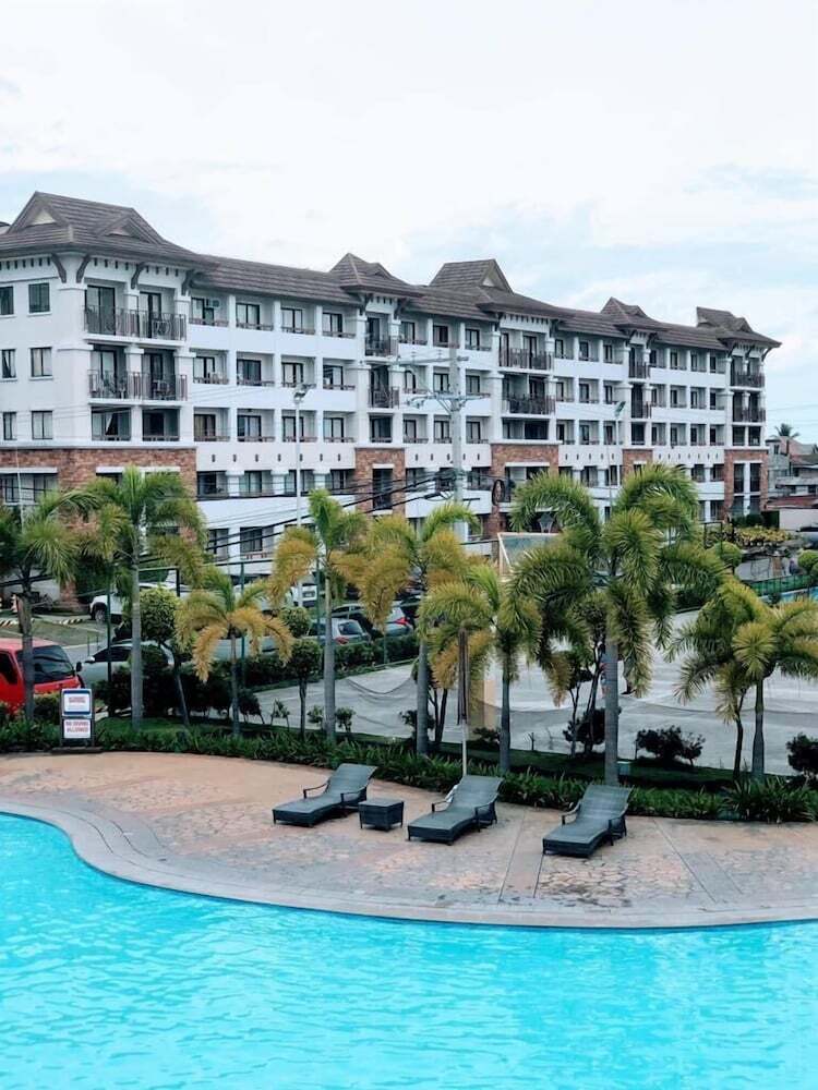 1 Bedroom Deluxe Condo At Apartelle D' Oasis