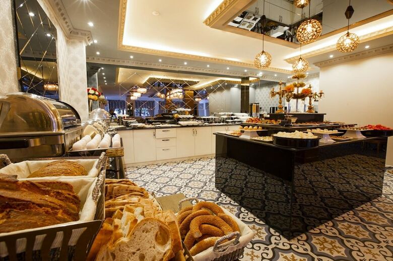 Hotel Real King Suit Otel