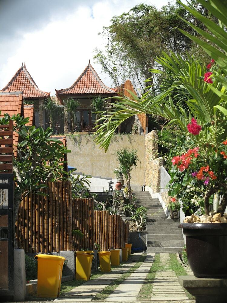 Hotel Yoki's Bungalows