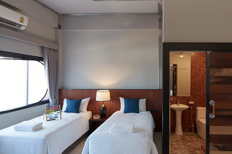 Hotel W22 By Burasari