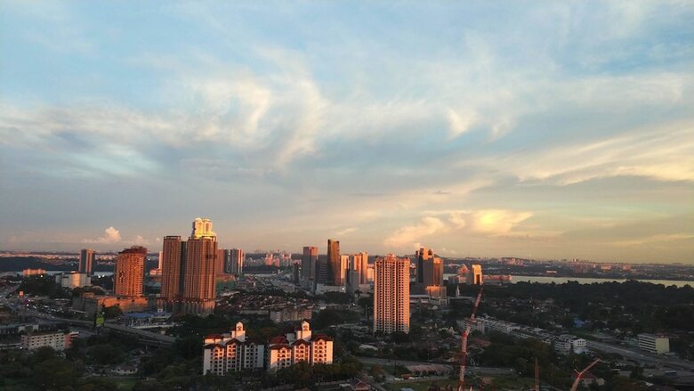 Ais-kacang Sweet Home Luxury Apartments