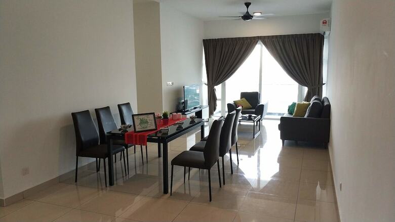 Ais-kacang Sweet Home Luxury Apartments