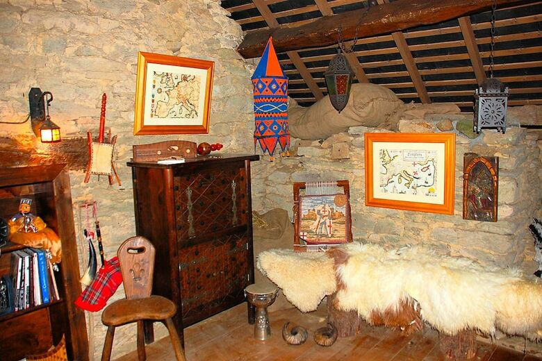 Chateau Le Mur