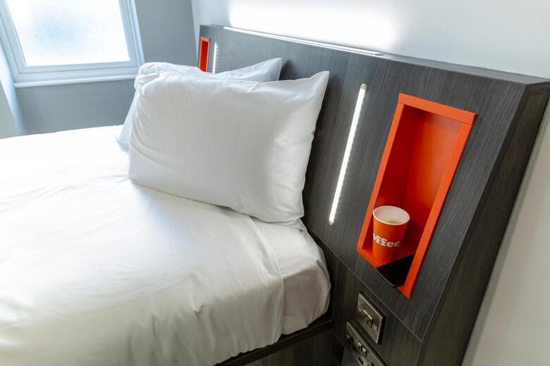 Easyhotel Reading