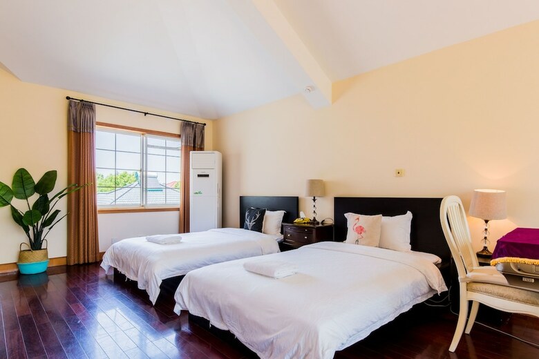Hotel Cambridge Villa With 5 Brs