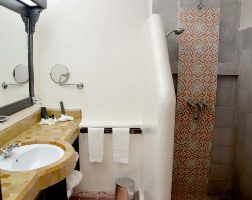 Borjs Hotel Suites & Spa