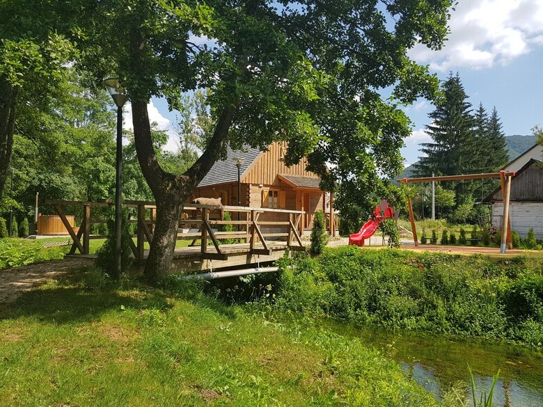 Vodenica Vrelo Chalets