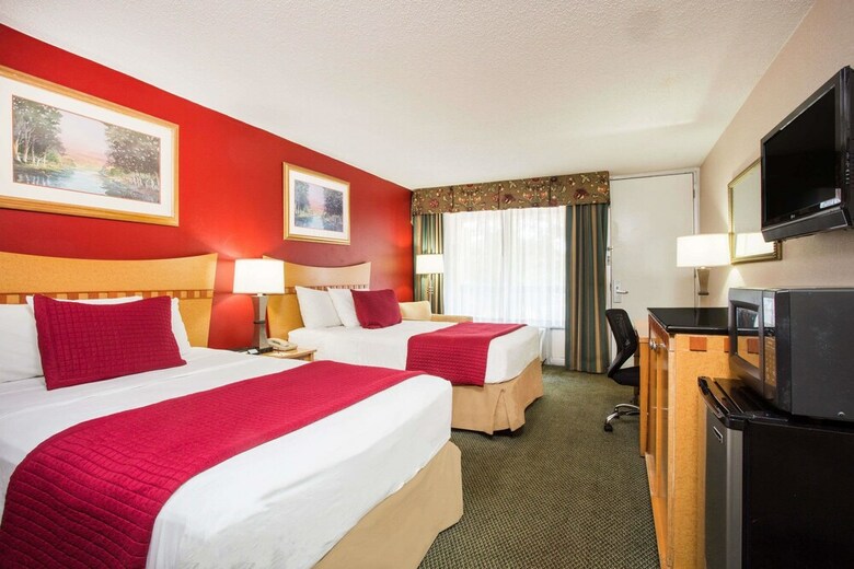 Hotel Ramada By Wyndham & Suites Warner Robins