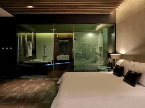 Hotel Tsix5 Quarter