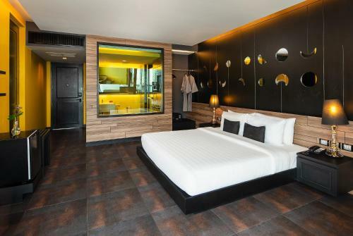 Hotel Tsix5 Quarter