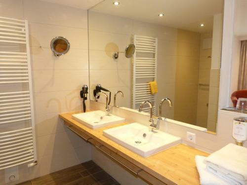Hostal Landgasthof Adler Pelzm�hle