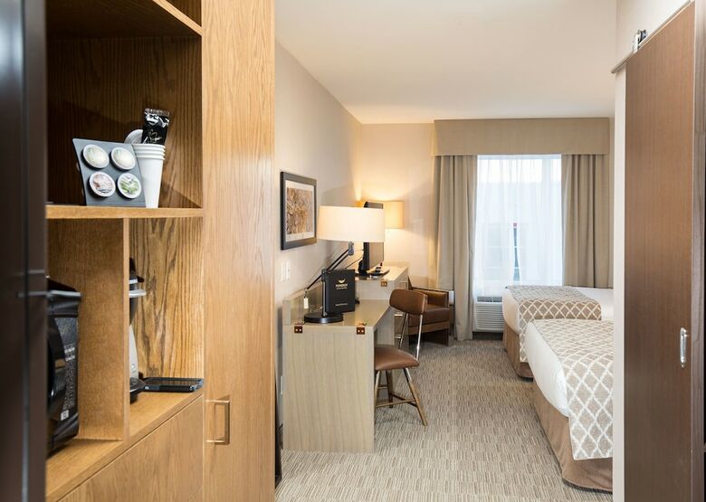 Hotel Pomeroy Inn & Suites Prince George