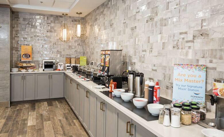 Hotel Pomeroy Inn & Suites Prince George