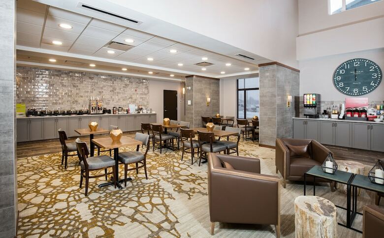 Hotel Pomeroy Inn & Suites Prince George