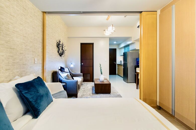 One Uptown Residence Bgc