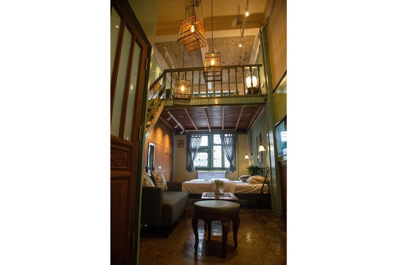Hostal Live Local