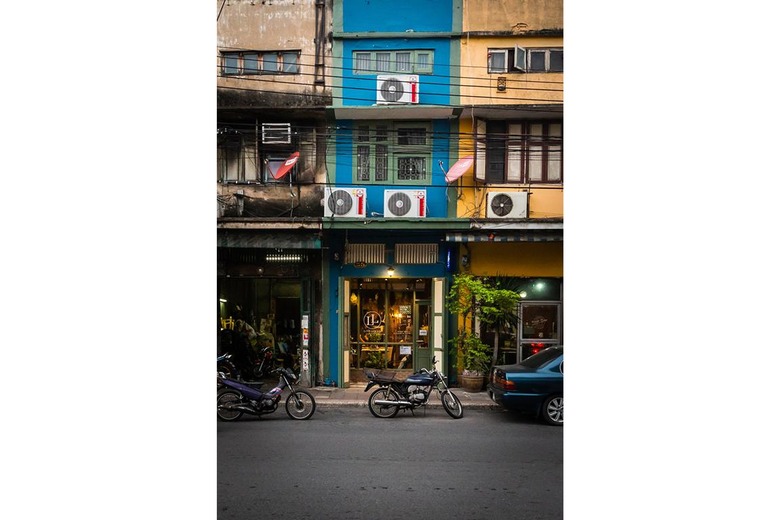 Hostal Live Local