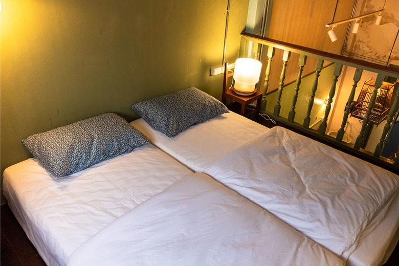 Hostal Live Local