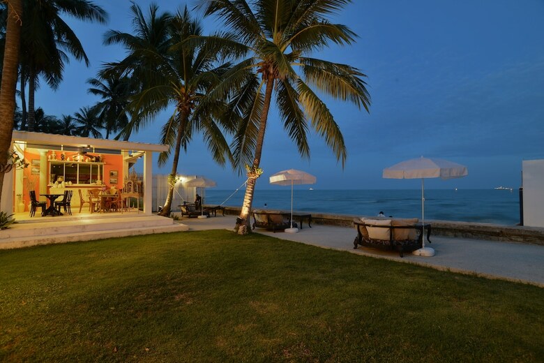 Hotel The Hen Hua Hin Private Beach Villa