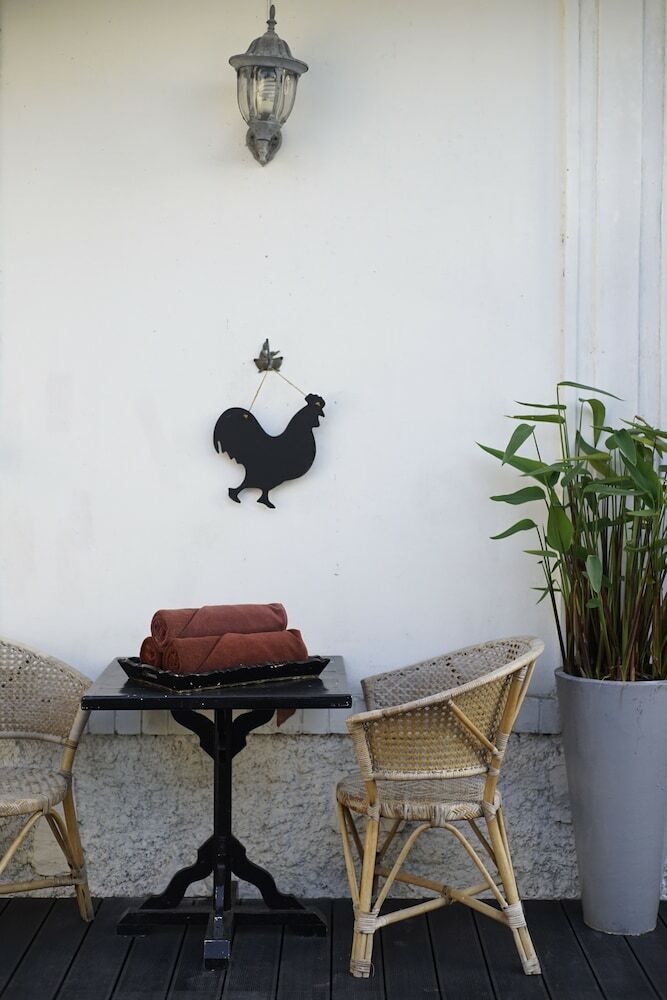 Hotel The Hen Hua Hin Private Beach Villa