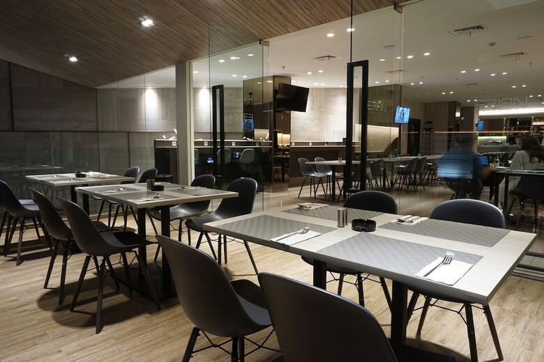 Erian Hotel