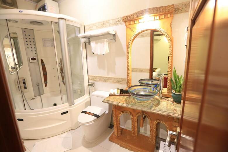 Hotel Khach San Tuong VI