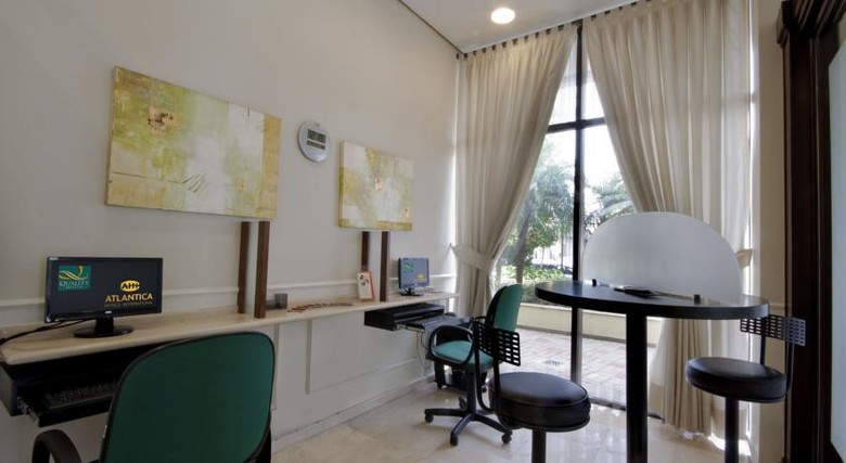 Hotel Quality Suites Vila Ol�mpia